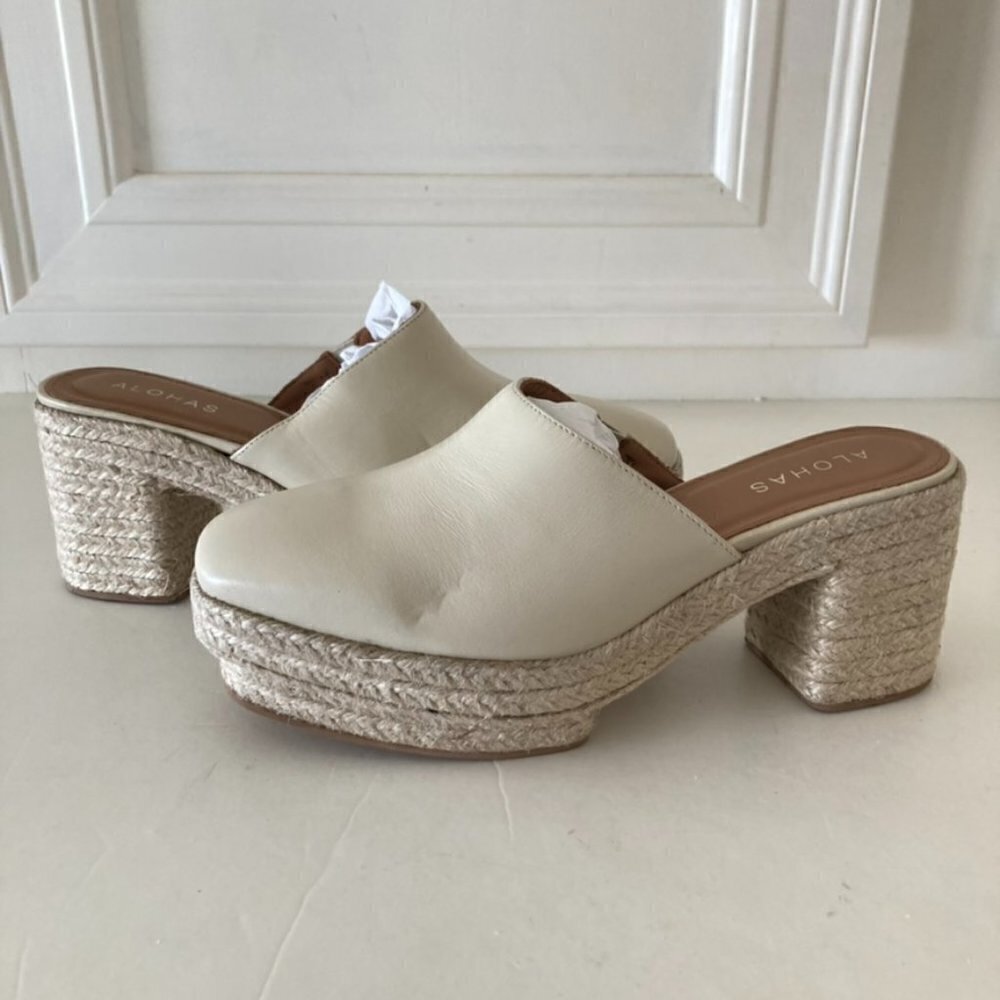 NWOT Alohas Free People Celeste Cream Leather Heeled Clogs Sz 39
